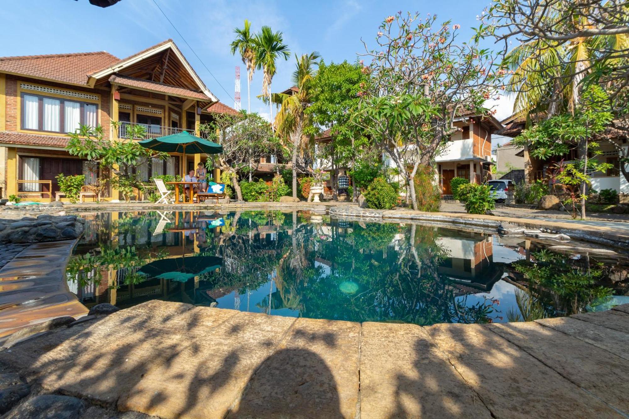 Vedanta Villa ロヴィーナ エクステリア 写真